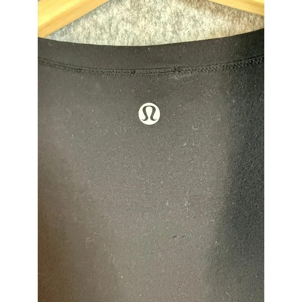 Lululemon Womens Rehearsal Black Size 4/6 Long Sleeve Flared Shirt Thumbholes
